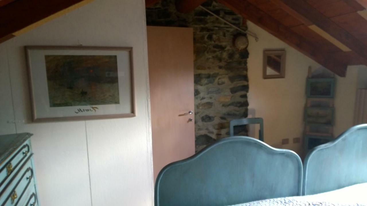 B&B "A Casa Di Camilla" Carate Urio Rum bild